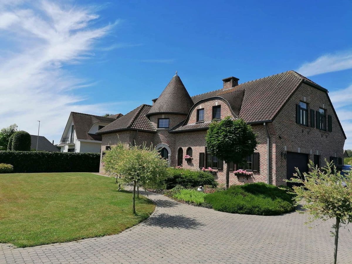 Villa te koop in Herk-de-Stad, Dorpsstraat 73